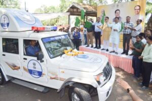 Wave of happiness in villages due to arrival of animal ambulance