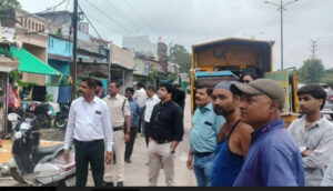 Proceedings to remove encroachment from roads and footpaths underway