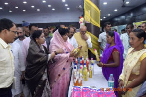 Conducted "Cleanliness Dialogue" with 400 sisters of Aajeevika Group