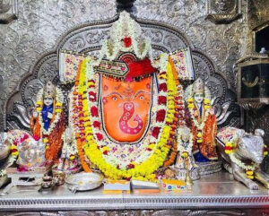 Ganeshji will be offered 1.25 lakh modak on Chaturthi.