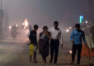 Delhi बनी गैस चेंबर