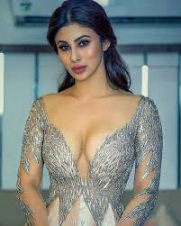 actress mouni roy
