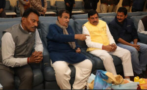 nitin gadkari in indore