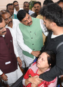 Chief Minister Dr. Mohan Yadav paid floral tribute to the mortal remains of late Nathaniel