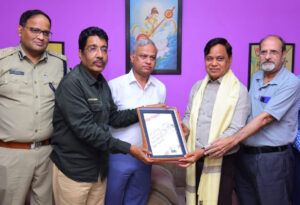Farewell ceremony of Joint Director of Public Relations Patel was held at Indore Press Club