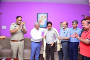 Farewell ceremony of Joint Director of Public Relations Patel was held at Indore Press Club