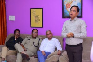 Farewell ceremony of Joint Director of Public Relations Patel was held at Indore Press Club