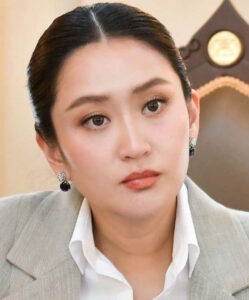 Political turmoil in Thailand - Shinawatra's secret phone call leaked