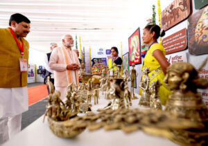 Prime Minister Modi visited the exhibition