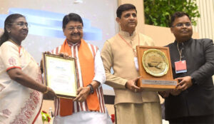 Indore tops the country in cleanliness for the eighth time in a row