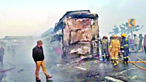 Fog wreaks havoc on Yamuna Expressway; 7 buses, 3 cars collide, five dead