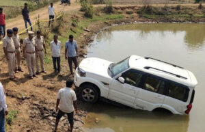 3 youths die after Scorpio sinks in Kalipur pond